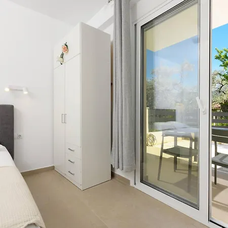 Paschalis 2 Apartament