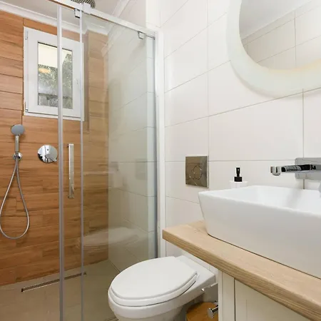 Apartament Paschalis 2 *